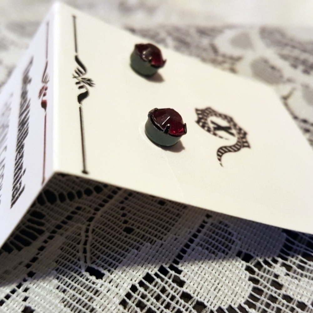 ⬇️ Ruby Red Crystal Gunmetal Post Earrings